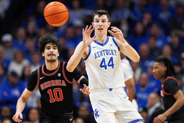 Jan 20, 2024; Lexington, Kentucky, USA; Kentucky Wildcats forward Zvonimir Ivisic (44) catches a pass during the first half against the Georgia Bulldogs at Rupp Arena at Central Bank Center. Mandatory Credit: Jordan Prather-USA TODAY Sports